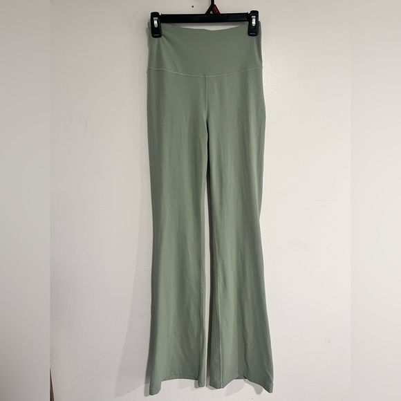 Lululemon athletica Groove Super-High-Rise Flared leggings - Picture 1 of 5